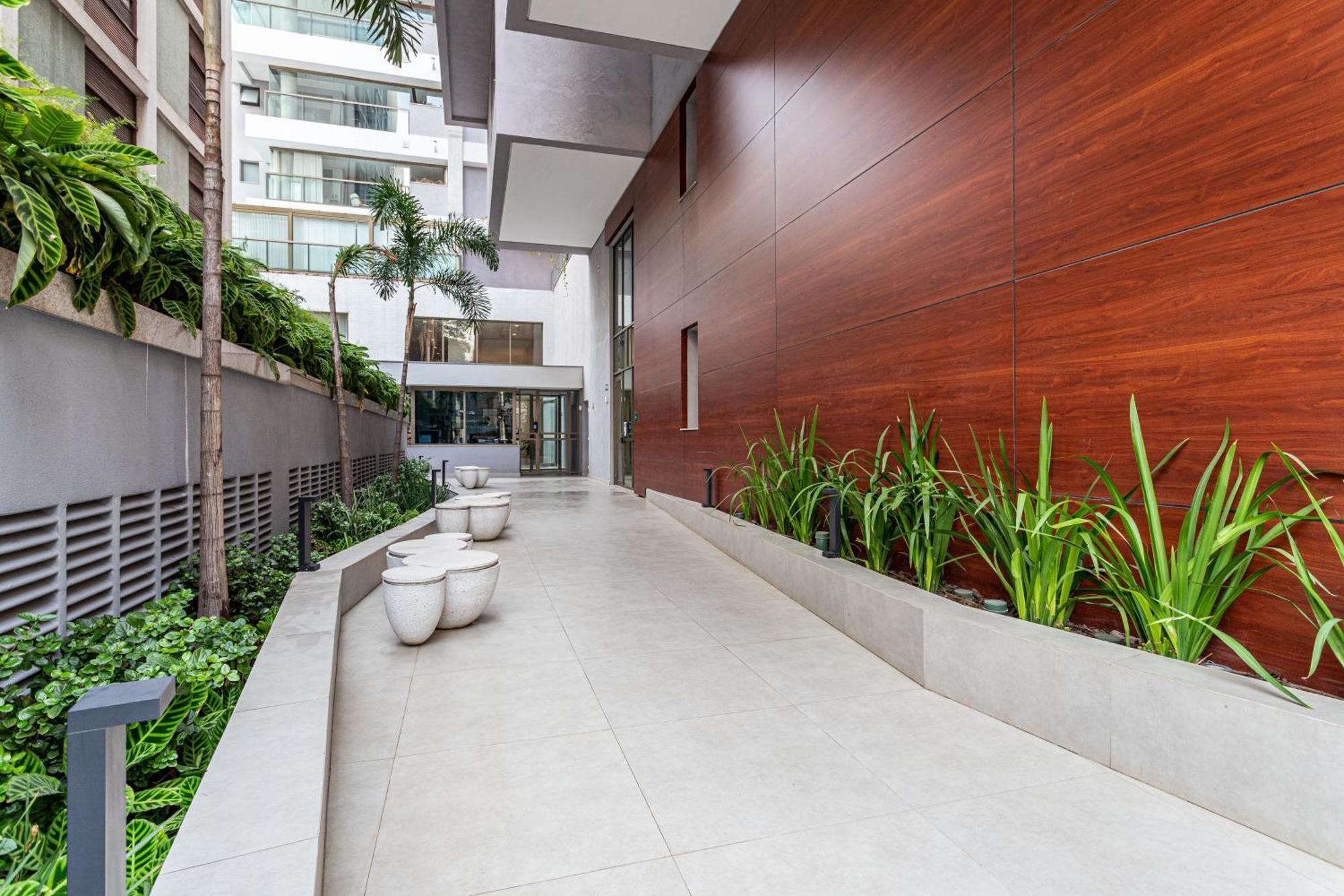 Predio Novo Ao Lado Do Hospital Clinicas E Do Metro - Terraco Oscar Freire Apartment